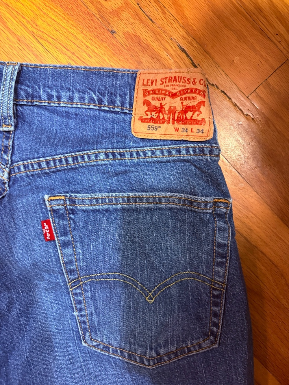 Levi's Classic Indigo Straight Jeans - Picture 3 of 5